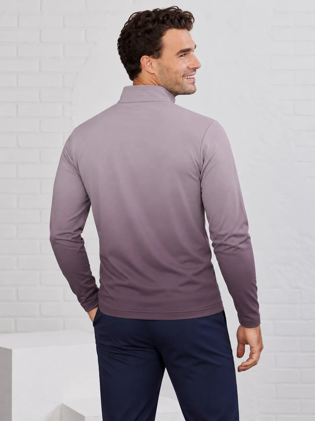 Golfpullover in Mauve mit Ombre-Farbverlauf und Viertelreißverschluss
