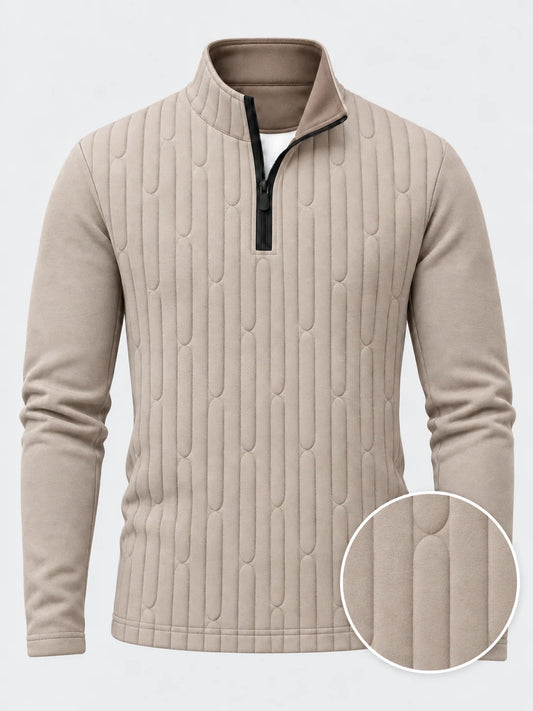 Golf-Pullover aus Funktionsmaterial in Haferbeige mit vertikalem Zopfmuster und Viertelreißverschluss