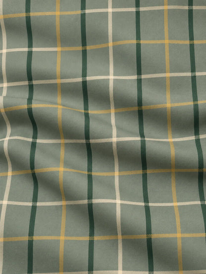 Golf-Pullover in Salbeigrün mit großem Karomuster und kurzem Reißverschluss