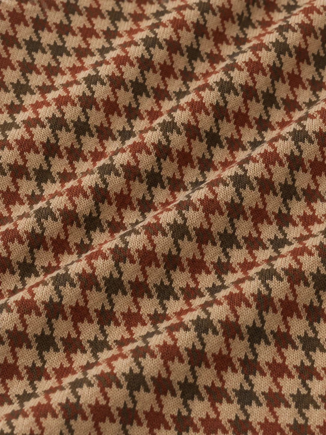 Golf-Pullover mit Hahnentrittmuster in Beige, Rostbraun und Olivgrün und Viertelreißverschluss aus Funktionsmaterial