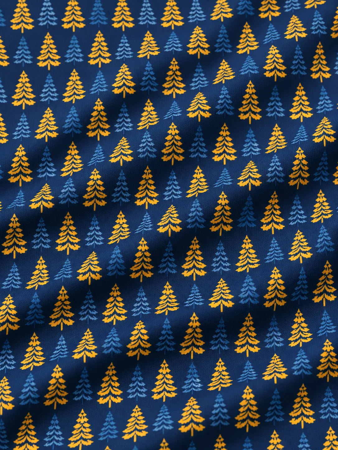 Golfpullover in Marineblau mit weihnachtlichem Tannenbaummuster und Viertelreißverschluss
