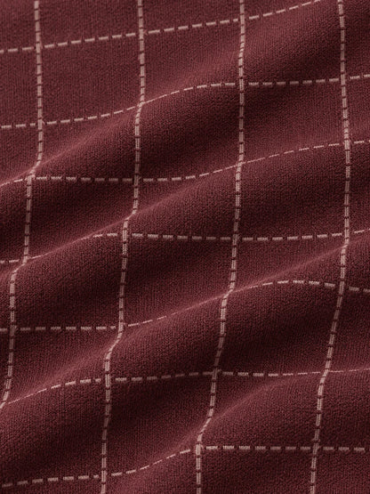 Golf-Pullover aus Funktionsmaterial in Burgunderrot mit gesticktem Fensterkaromuster und Viertelreißverschluss