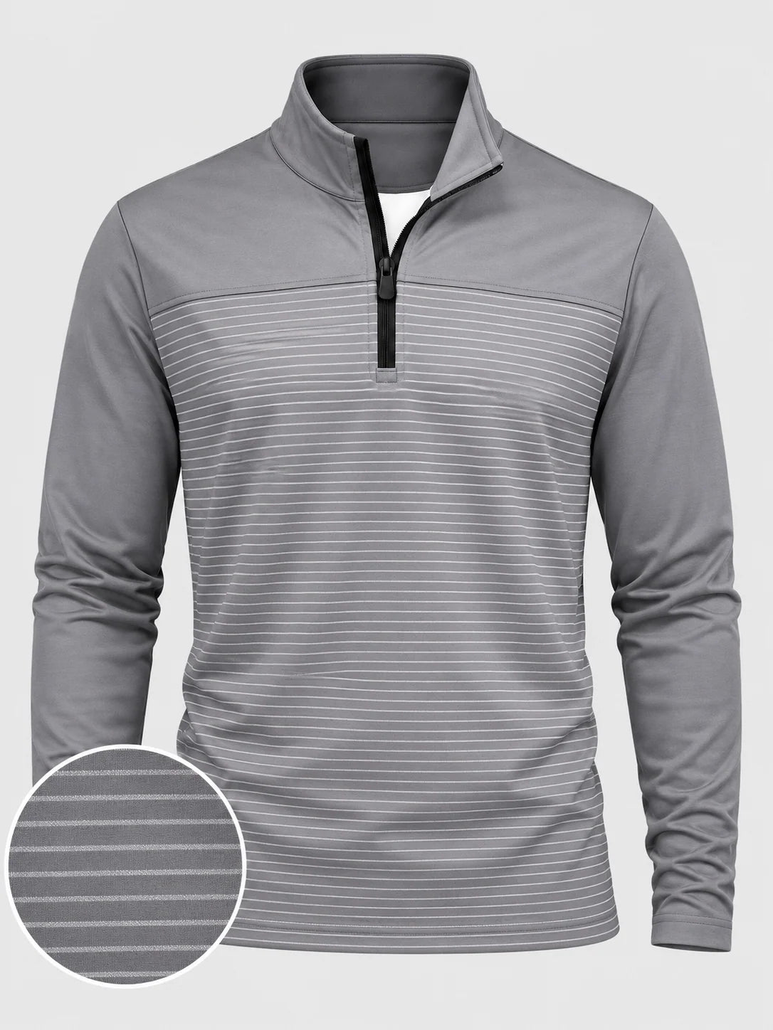 Grauer Golf-Pullover mit feinem Streifenmuster und kurzem Reißverschluss