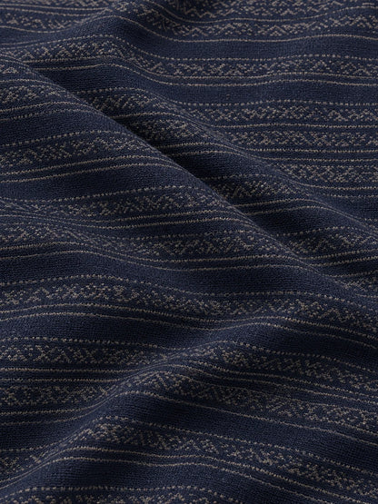 Navyblauer Performance-Pullover mit geometrischem Streifenmuster und kurzem Reißverschluss