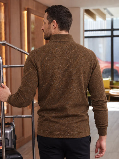 Golf-Pullover mit Viertelreißverschluss und Tweedmuster in Tabakbraun