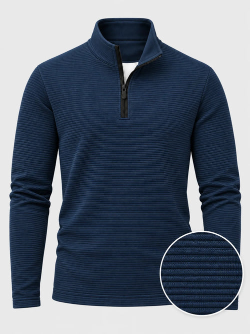 Golf-Pullover aus Funktionsmaterial in tiefem Marineblau mit gerippter Struktur und Viertelreißverschluss